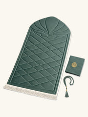 Mihrab prayer set with velvet mat, Quran cover and tasbih
